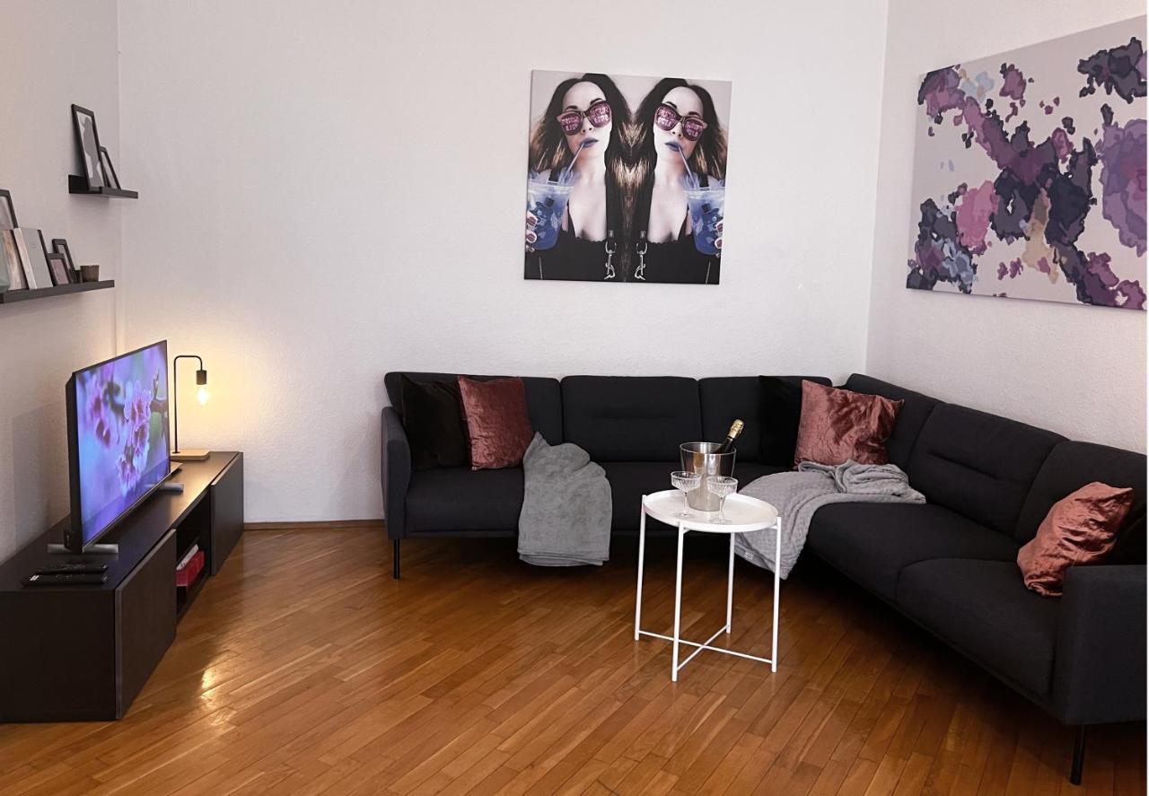 Old Town Home Of Evil Dog 维尔纽斯 外观 照片