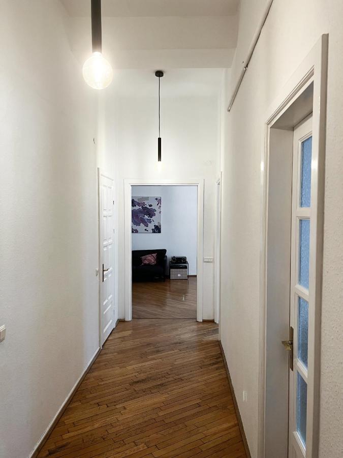 Old Town Home Of Evil Dog 维尔纽斯 外观 照片